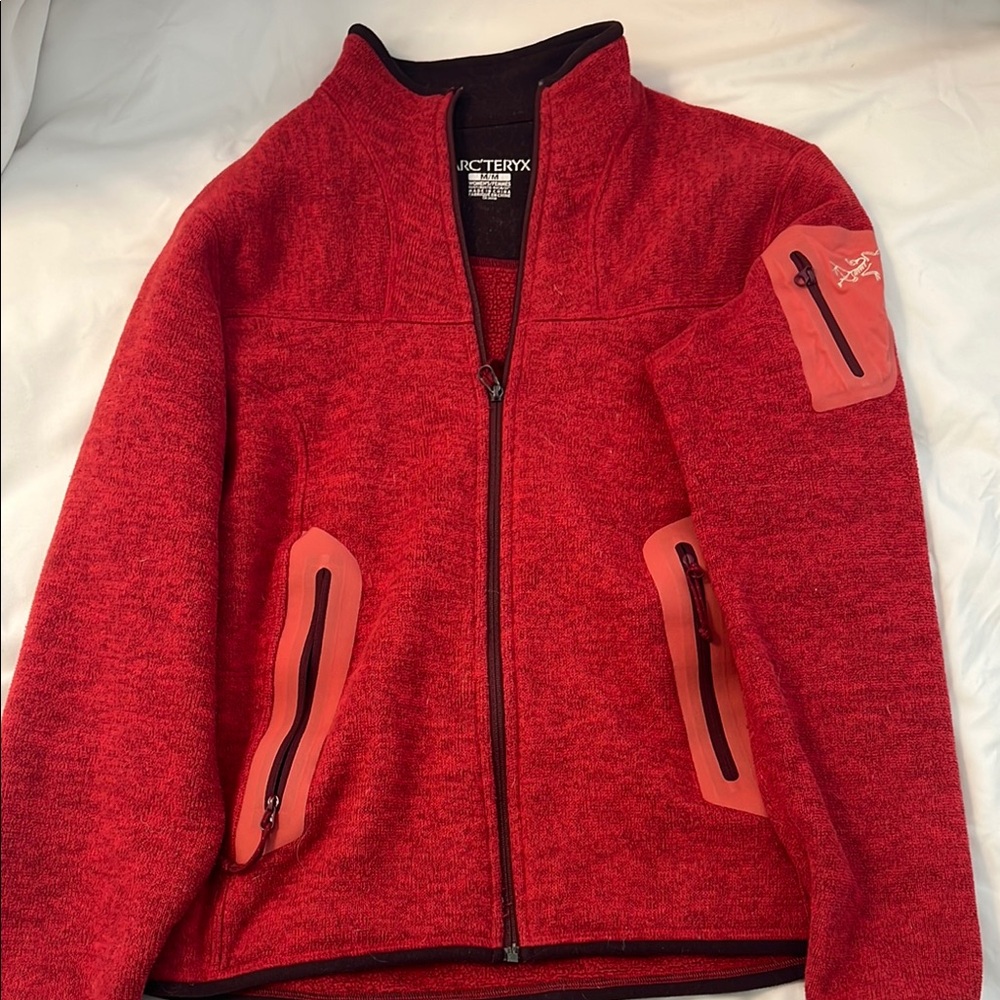 Arc'teryx Covert Fleece Red Full-Zip Jacket - Polartec full zip - Women’s Medium